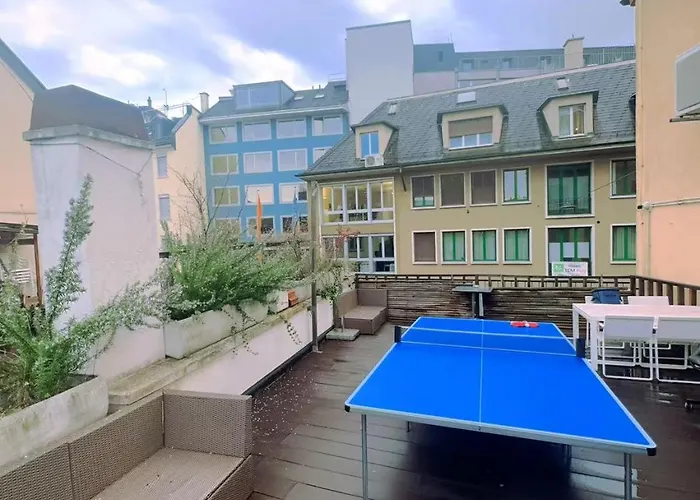 Center Next To Main Station ציריך