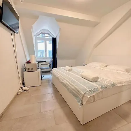 Center With Private External Bathroom * Zürich